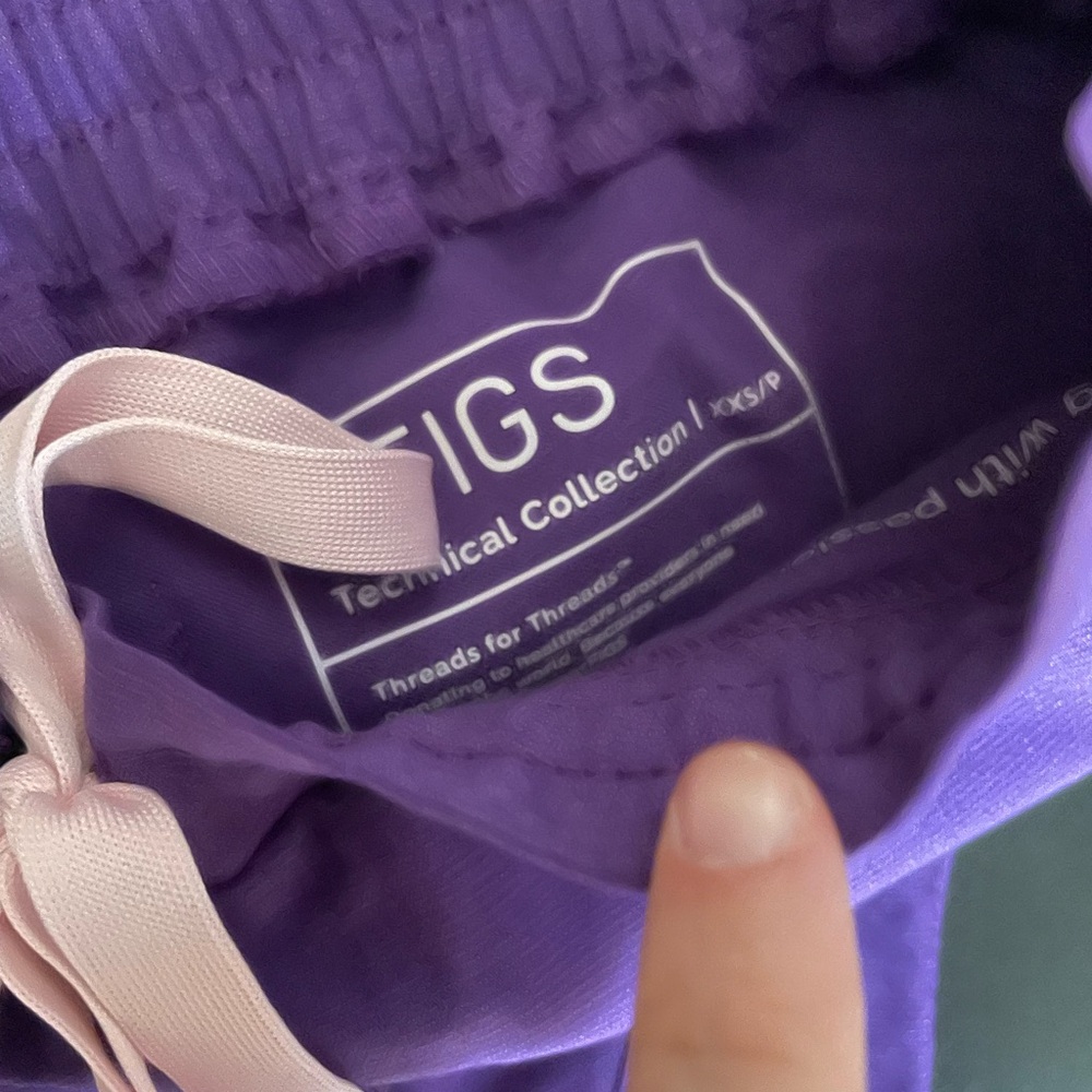 Limited Edition Ultra Violet Scrub Set